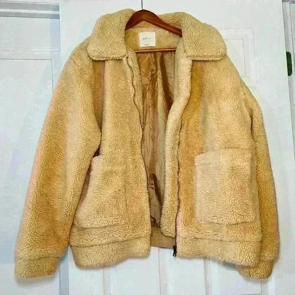 Elodie Teddy Bear Sherpa Full Zip Jacket - Picture 4 of 9